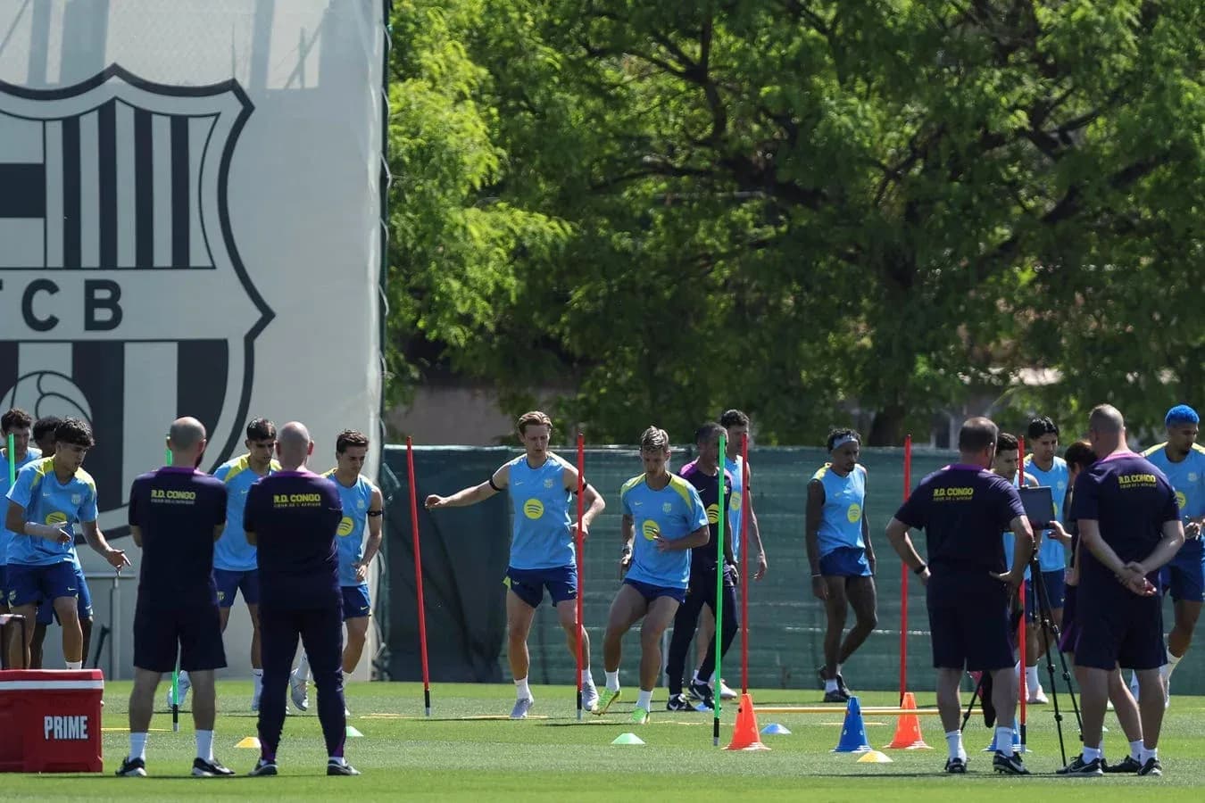 FC Barcelona players training on the pitch