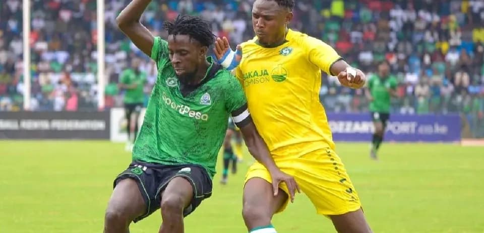 GOR Mahia player challenged by Nairobi United opponent