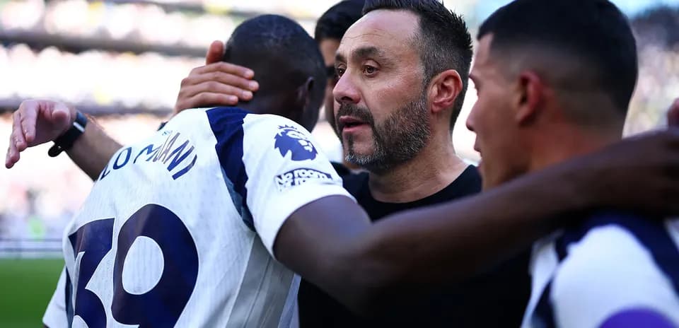 Tottenham players celebrating after match victory