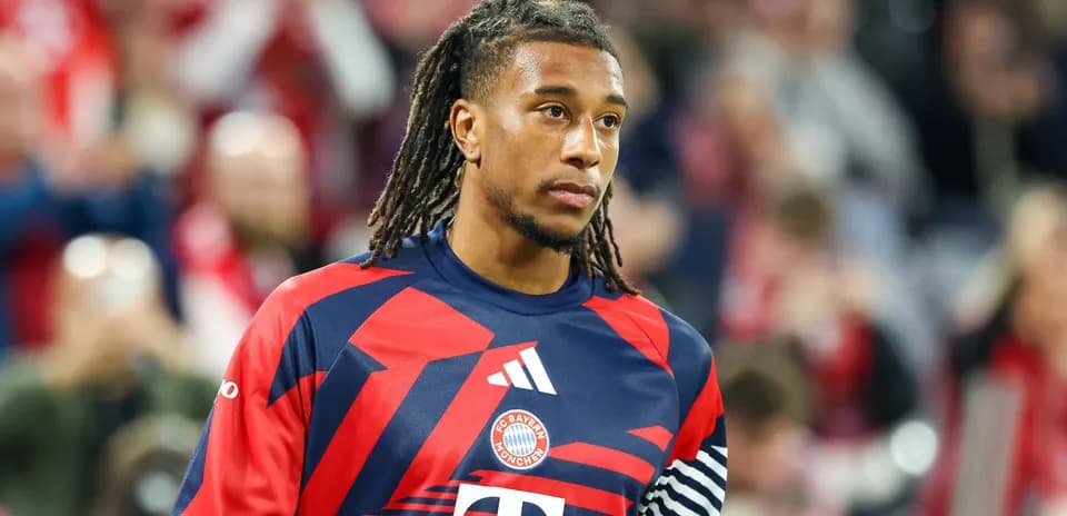 Player in Bayern Munich kit walking on field