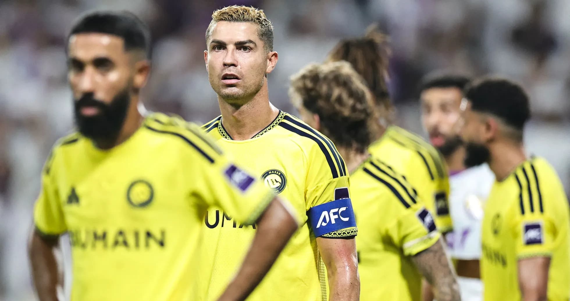 Cristiano Ronaldo with teammates during match