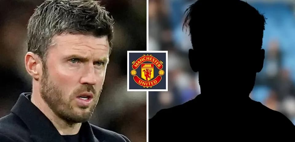 Manager and silhouette of a player with Manchester United logo