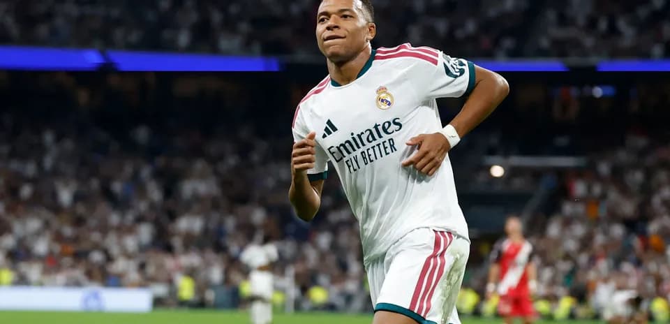 Player celebrating during match for Real Madrid