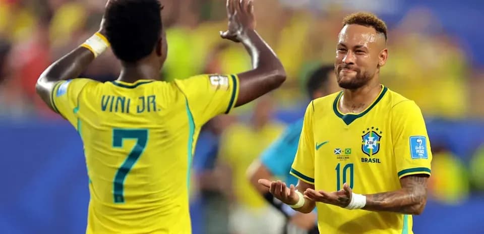 Neymar and Vinicius Jr. celebrating during match