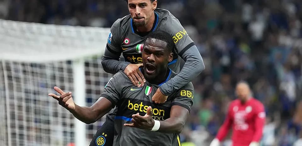 Inter players celebrating a goal during Serie A match