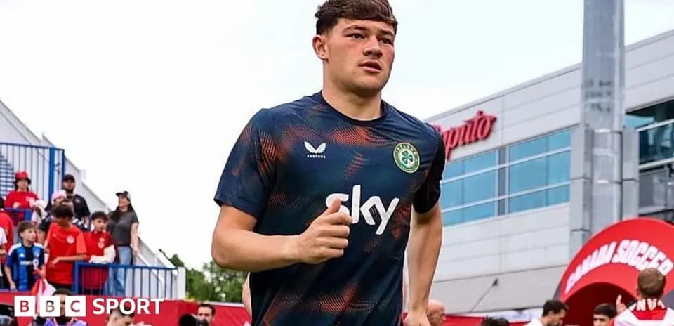 Player jogging towards the field before match