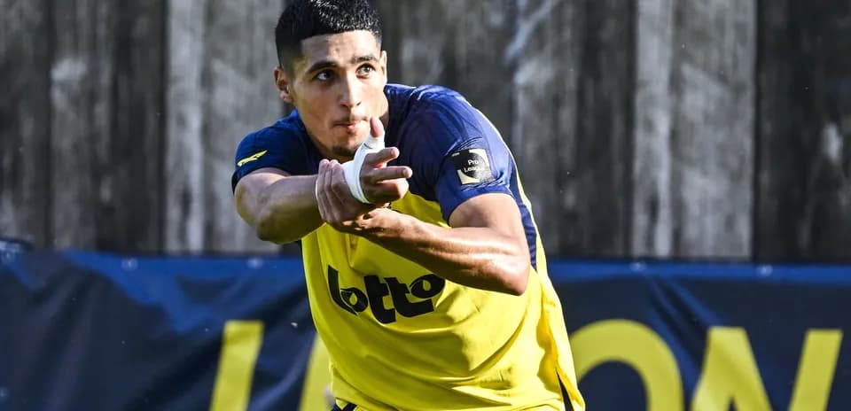 Player in training session preparing to pass the ball