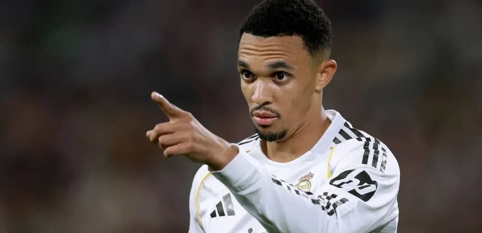 Player gesturing during a match for Real Madrid