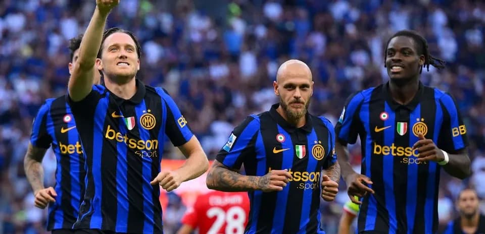 Inter players celebrating a goal during match