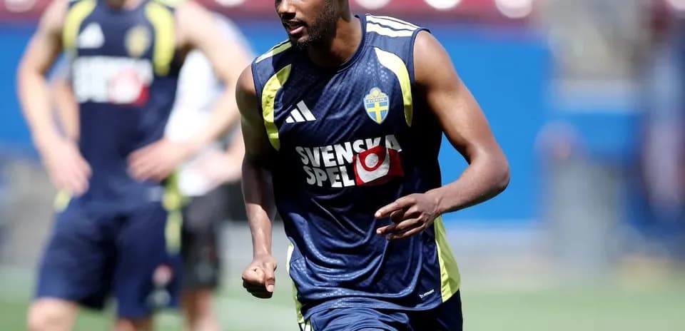Player training ahead of Sweden vs Tunisia match