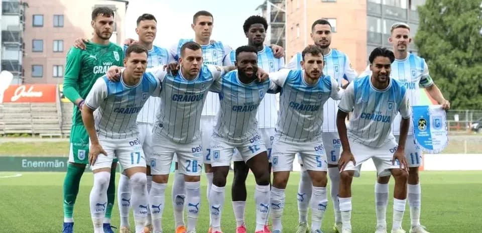 Universitatea Craiova team lineup for match