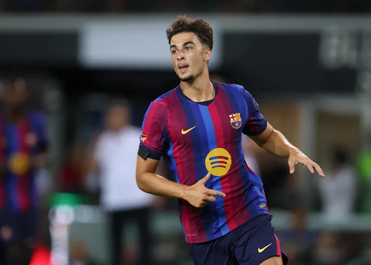 Player celebrating during match in FC Barcelona kit