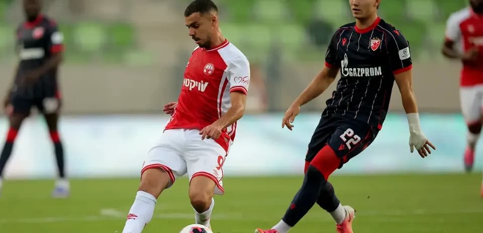 Players in action during FK Crvena Zvezda match