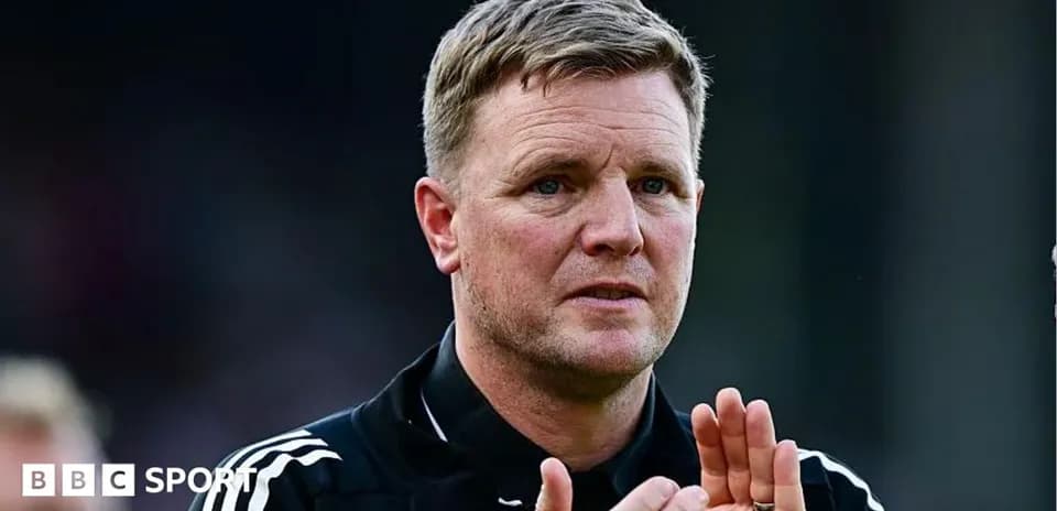 Coach clapping during a training session
