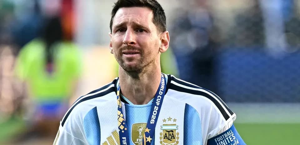 Lionel Messi wearing a World Cup medal
