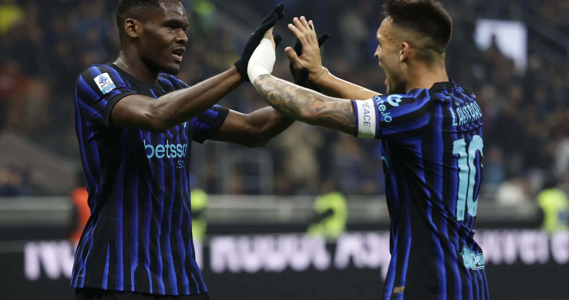 Players celebrating goal during Serie A match