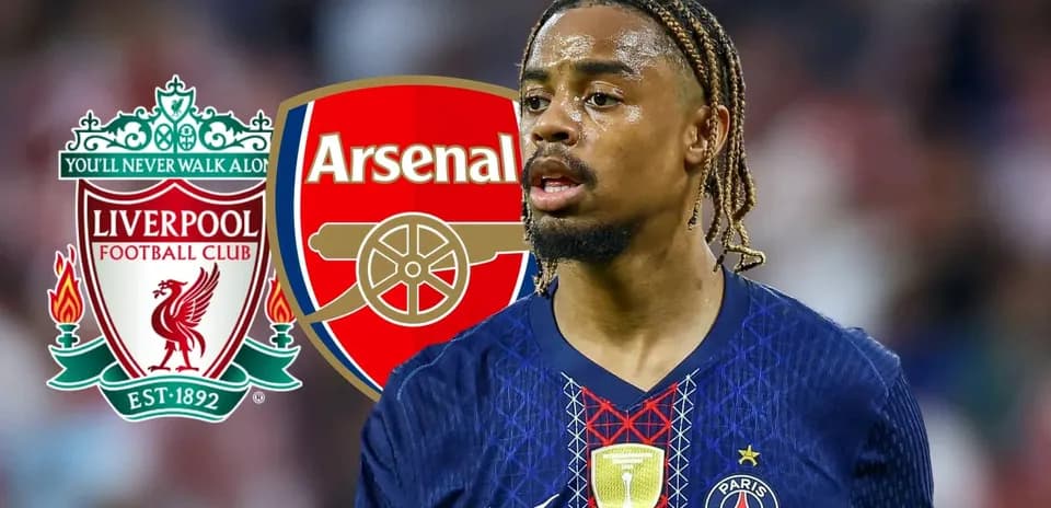 Football player with Liverpool and Arsenal logos behind