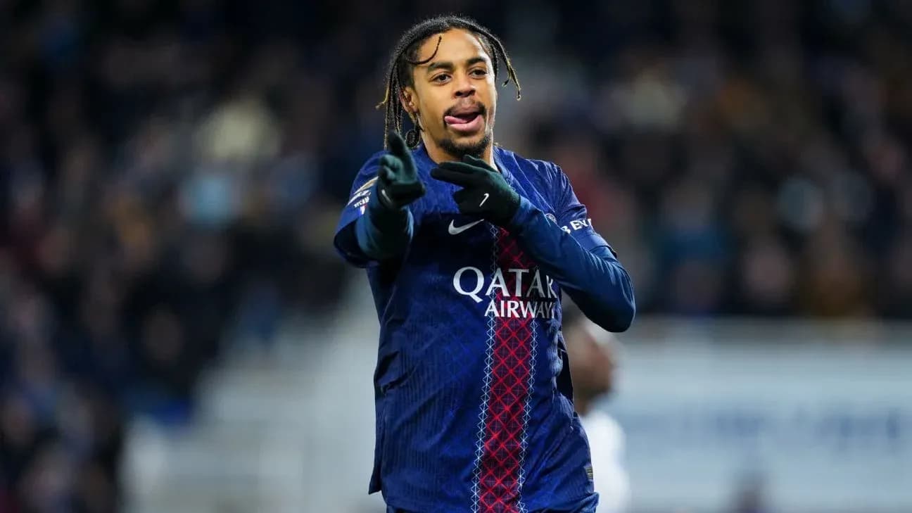 Player gesturing during match for Paris Saint-Germain