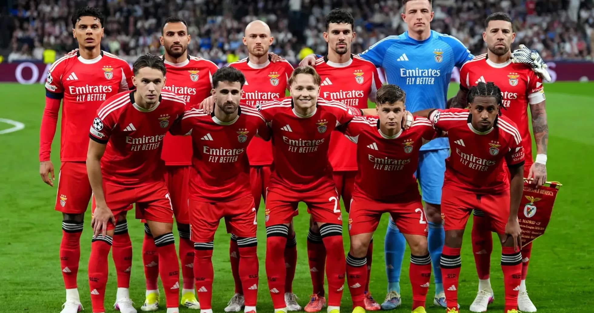 Benfica team posing for UEFA Europa League match