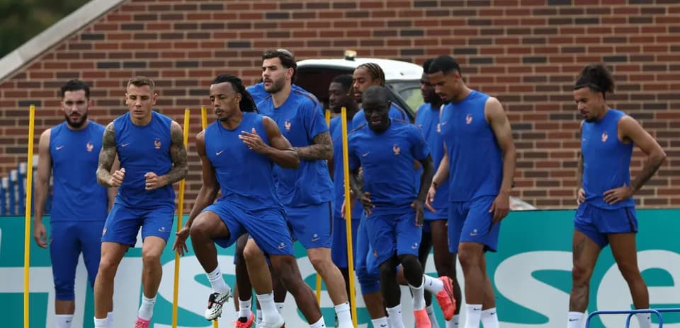 France team training session with players running drills