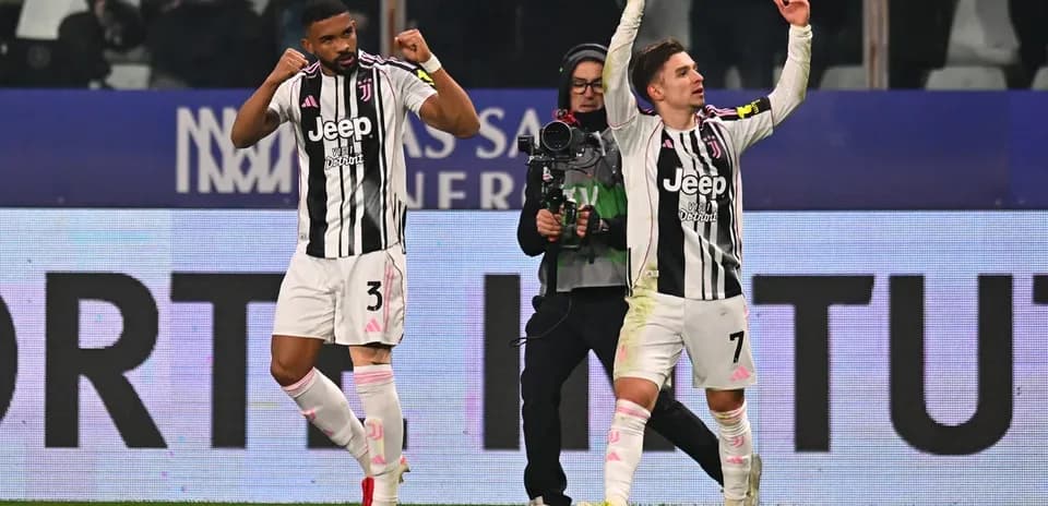 Juventus players celebrating a goal during match