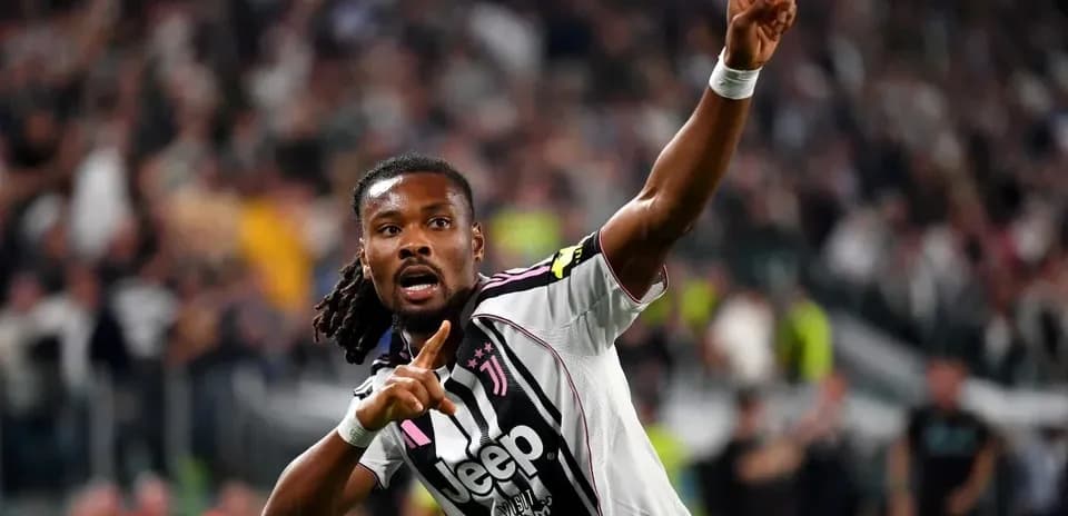 Juventus player celebrating a goal with fans