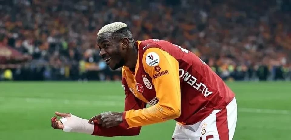 Player celebrating on the pitch during match