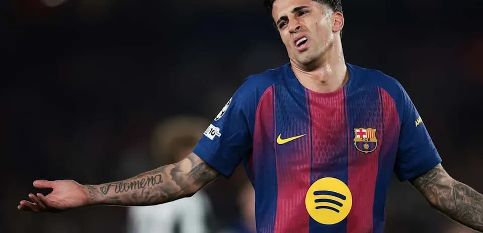 Player gesturing during match in Barcelona jersey