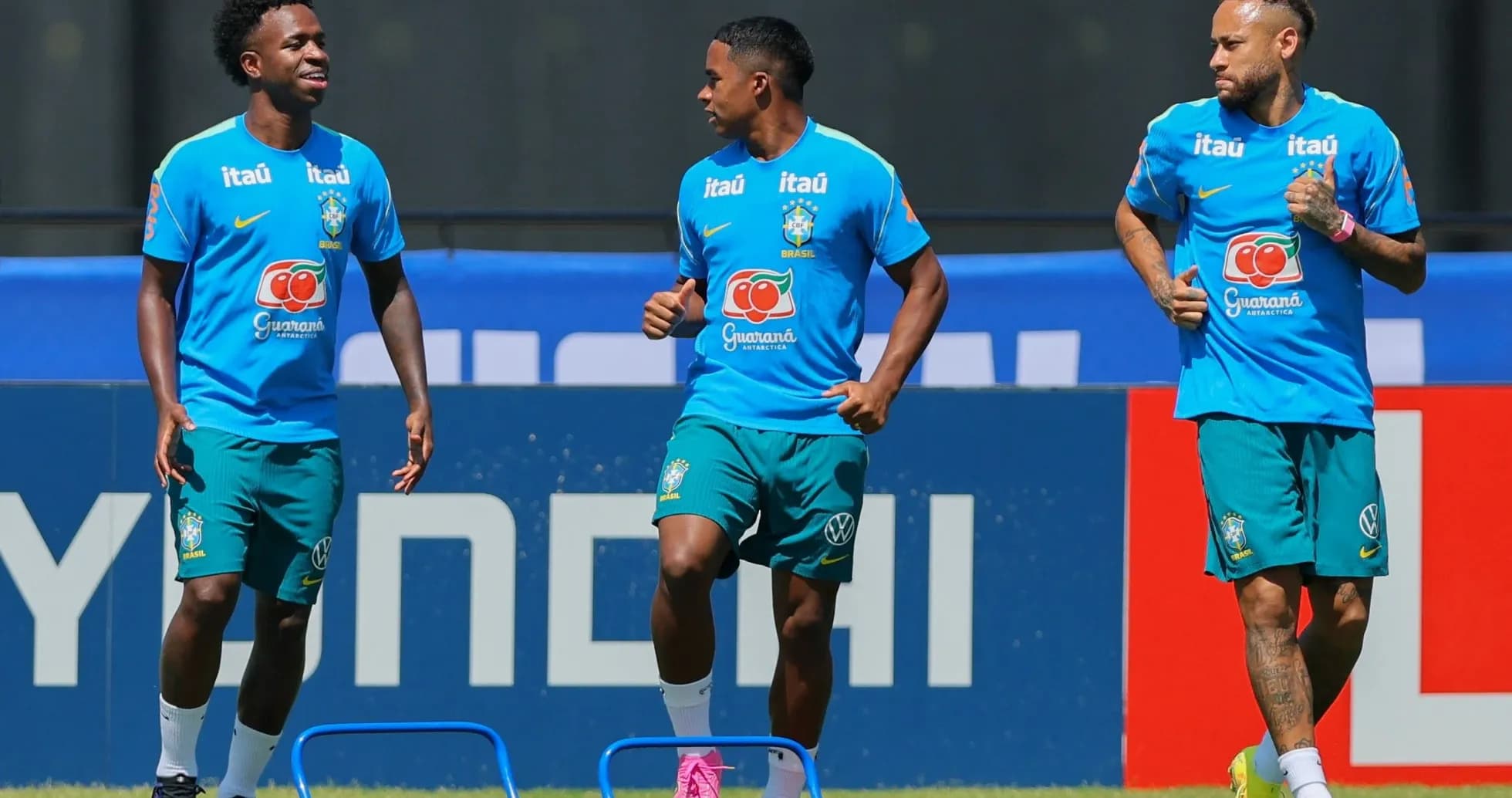 Brazil players training before World Cup match