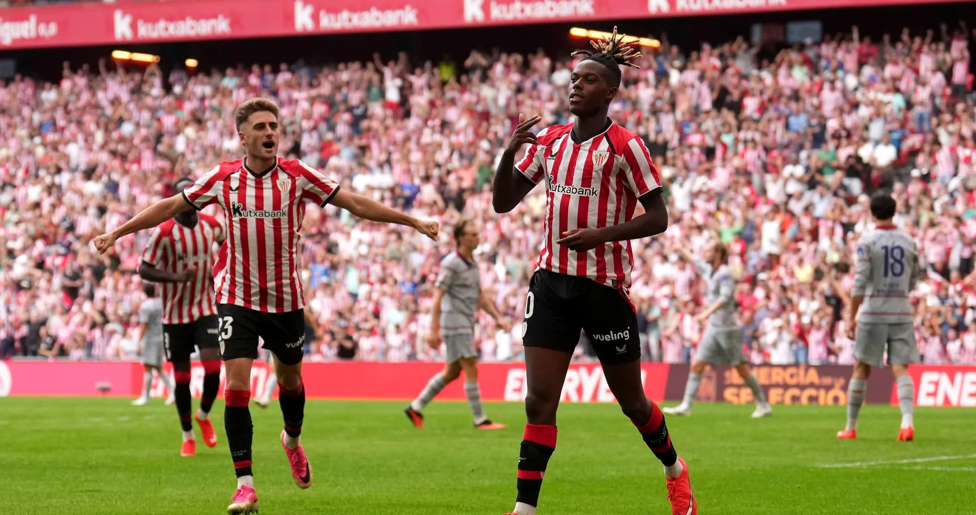 Athletic Club player celebrating a goal