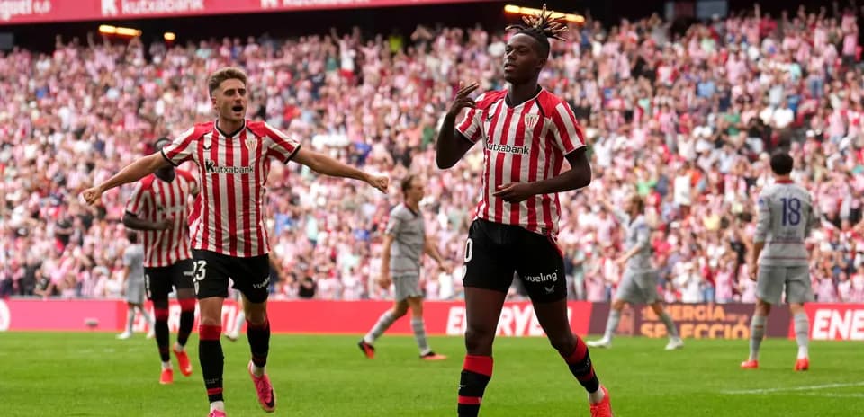 Athletic Club player celebrating a goal