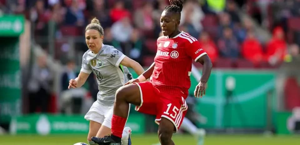 Player from Bayern Munich controlling the ball during match