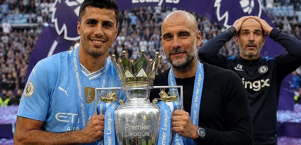 Players celebrating Premier League trophy win