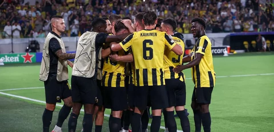 AEK Athens players celebrating a goal