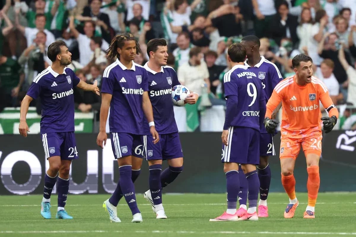 Anderlecht players celebrating during a match