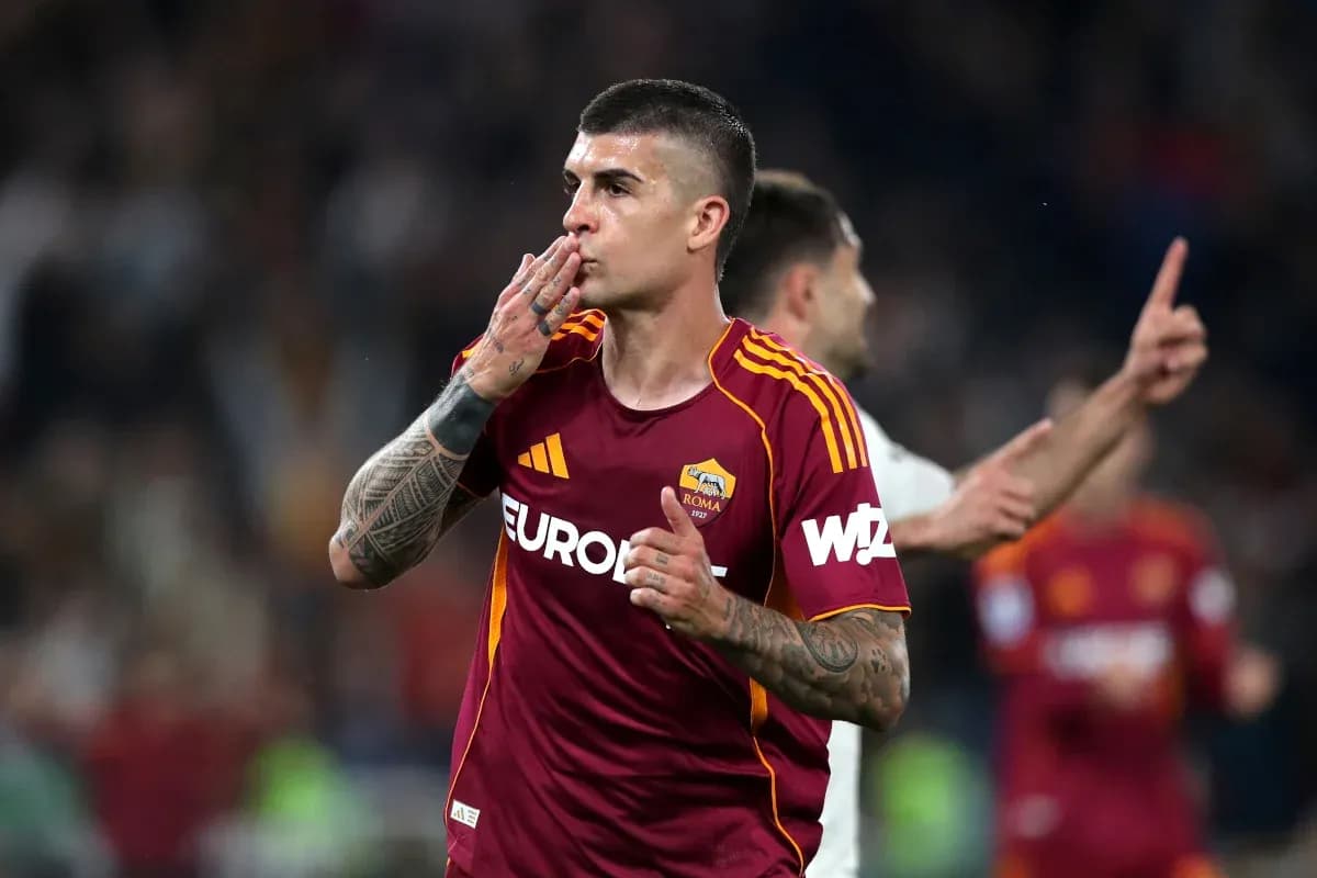 Player celebrating during AS Roma match