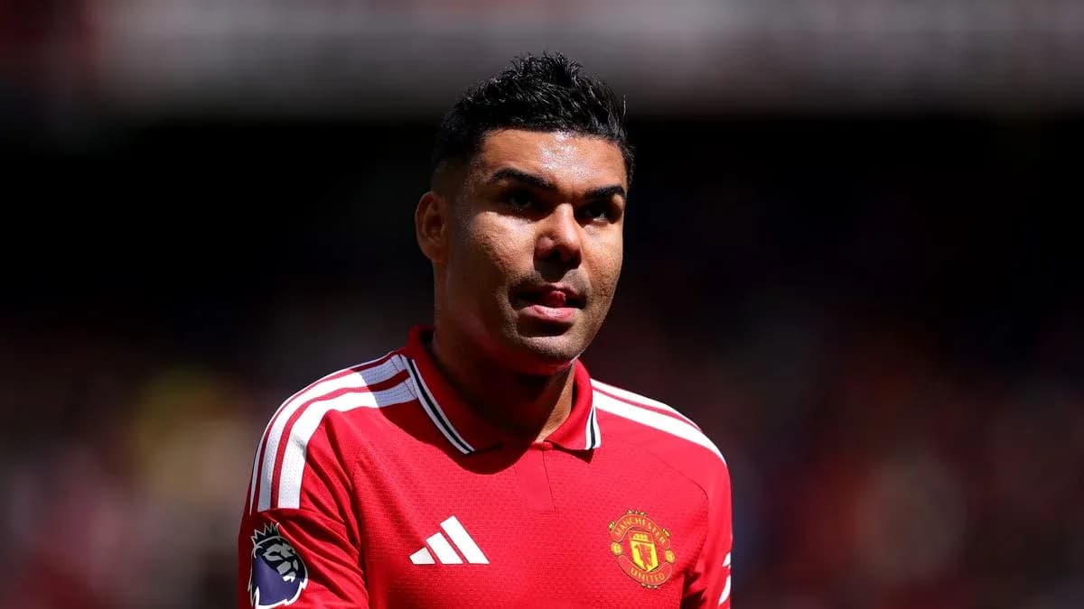 Player wearing Manchester United jersey during match