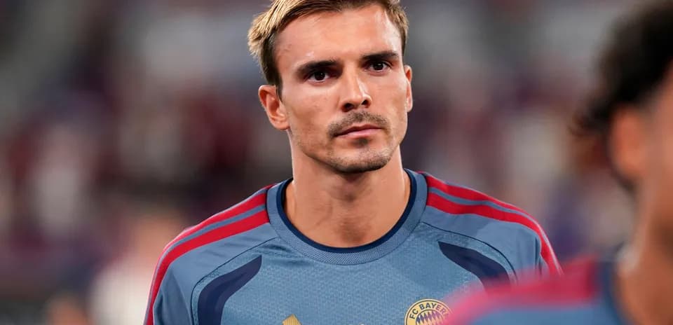 Player in Bayern Munich jersey on the field