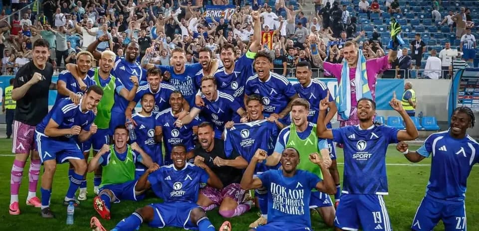 Levski Sofia team celebrating on the pitch