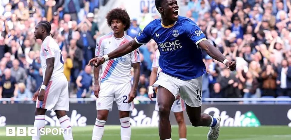 Everton player celebrating a goal during match