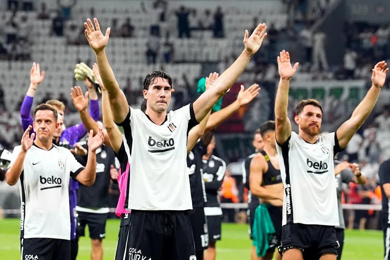 Beşiktaş players celebrating after a match