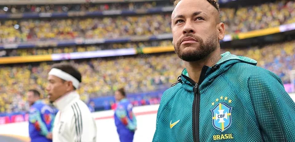 Neymar in Brazil jacket at stadium before match