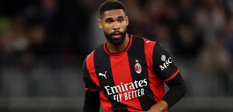 Player in AC Milan jersey during match