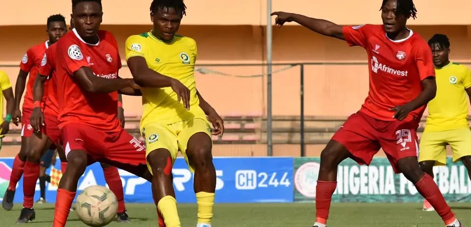 Players competing in NPFL match between Enugu Rangers and Katsina United