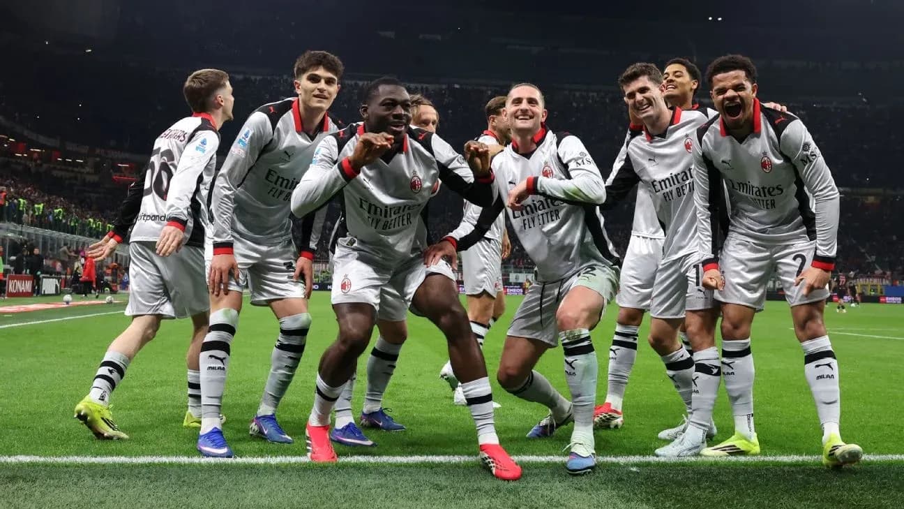 AC Milan players celebrating a goal