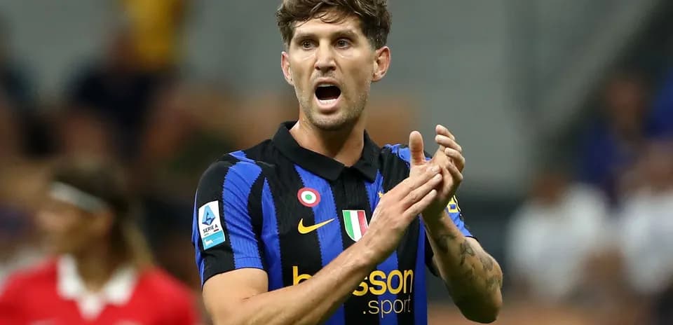 Player applauding during a Serie A match