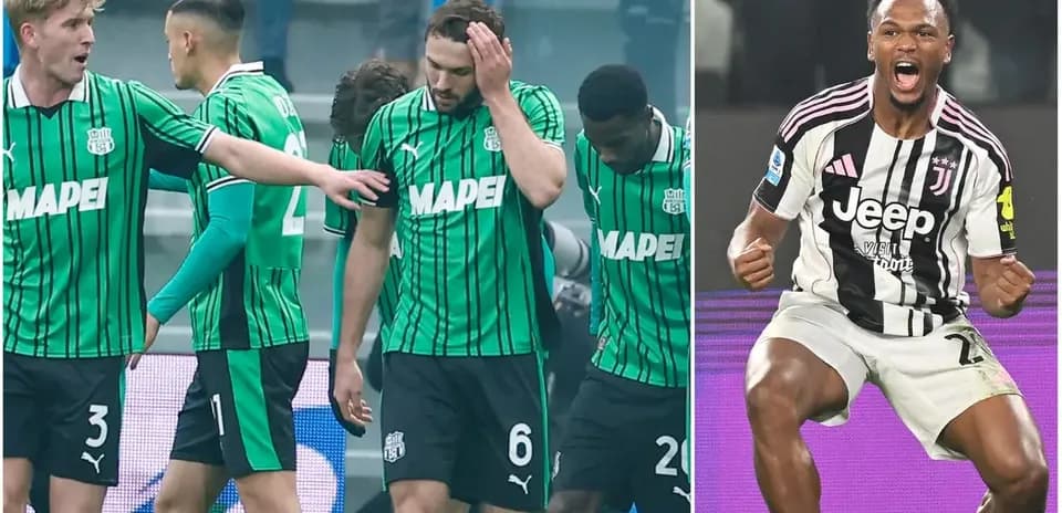 Sassuolo players reacting during Serie A match
