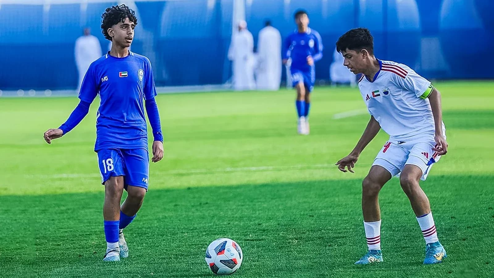 Ittihad Kalba U23 player dribbling the ball