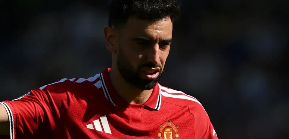 Bruno Fernandes in Manchester United kit on pitch