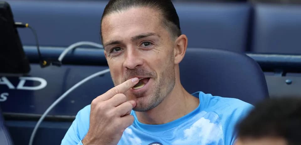 Player eating on bench during match
